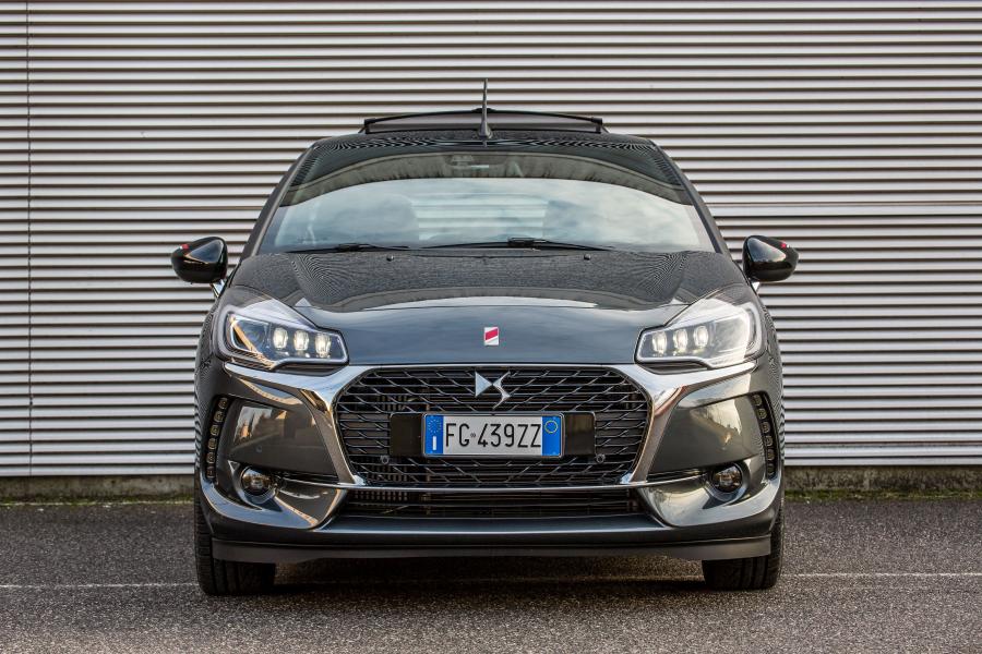  DS 3 Cabrio Performance Line 2016 года  (фото 15 из 20)